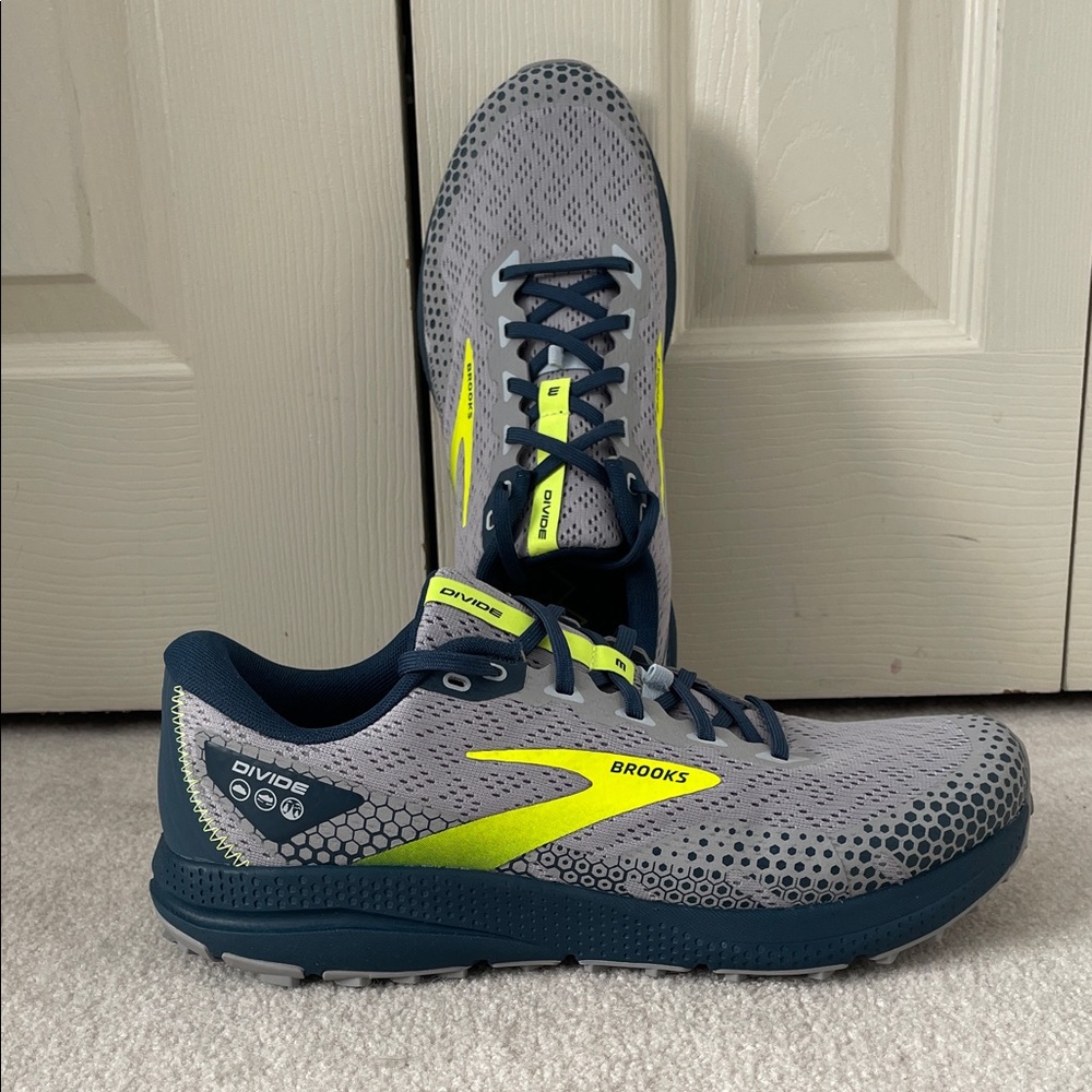 Brooks Men’s Divide 3 Trail Running Shoes - sz 10.5